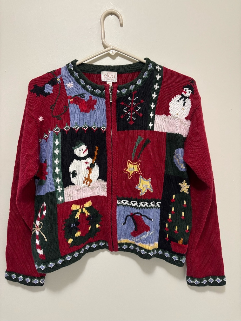 Cleo Petites Vintage Christmas Patchwork Zip-Up Cardigan (Red / Multi, Size S/P)